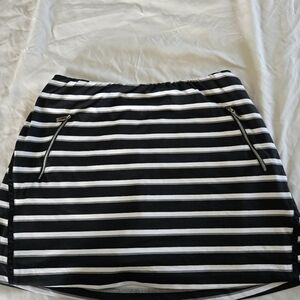 Women's TAIL Golf Skirt Skort - Medium Black, White, Gray Stripe